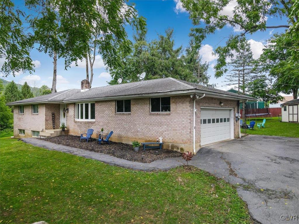 1739 Seidersville Road