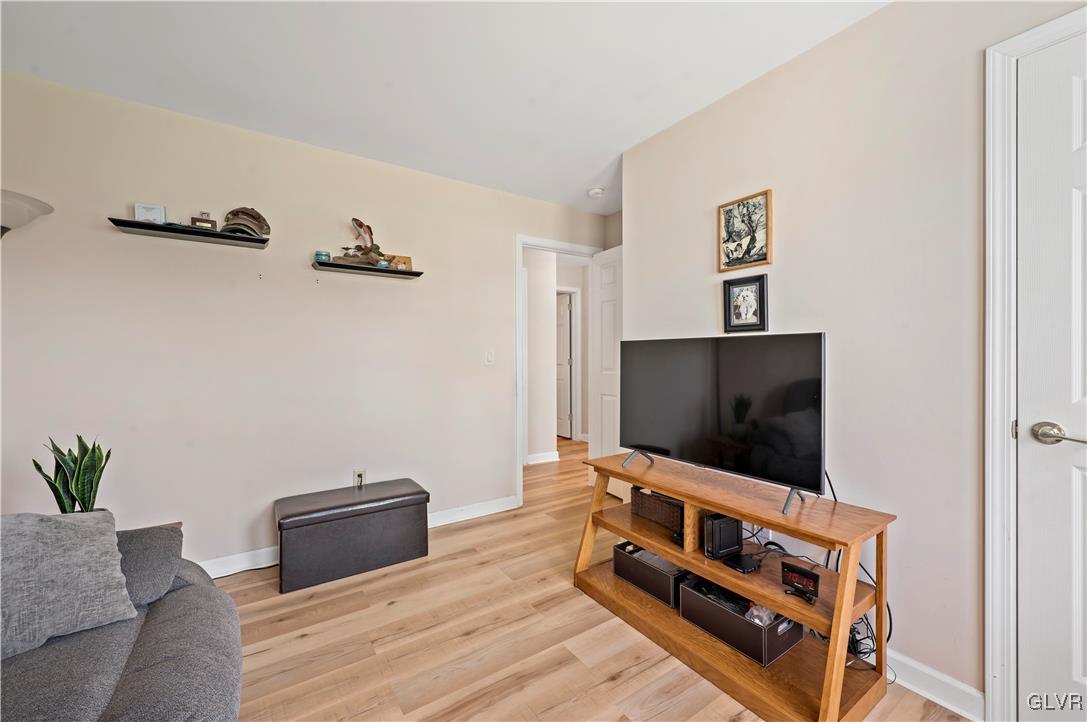 2 Parkview Drive