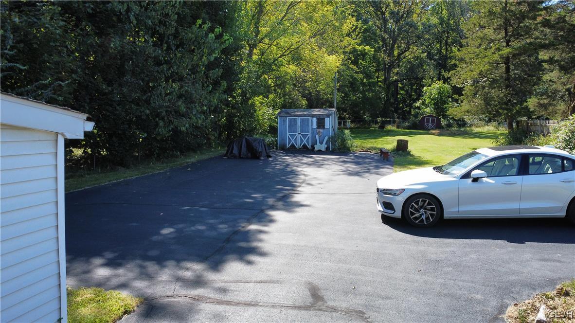 2270 Easton Road