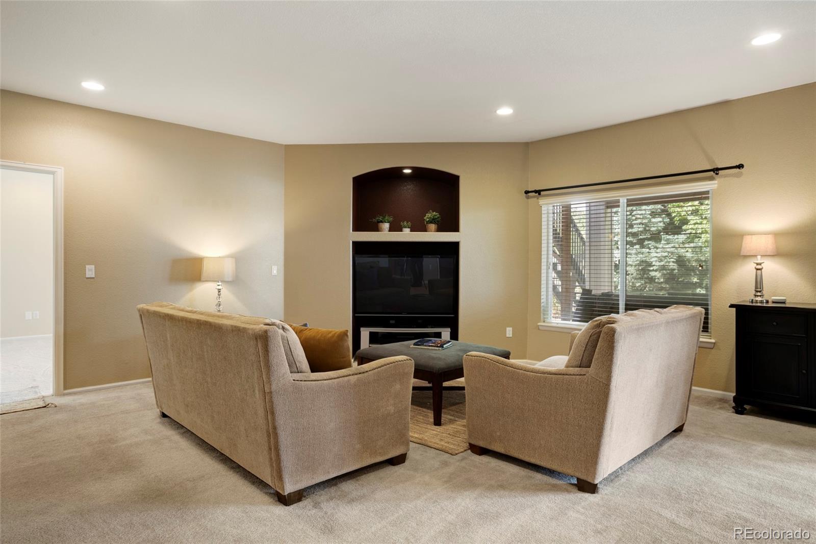 6063 Vacquero Circle