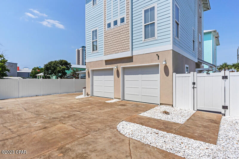 621 Lyndell Lane A
