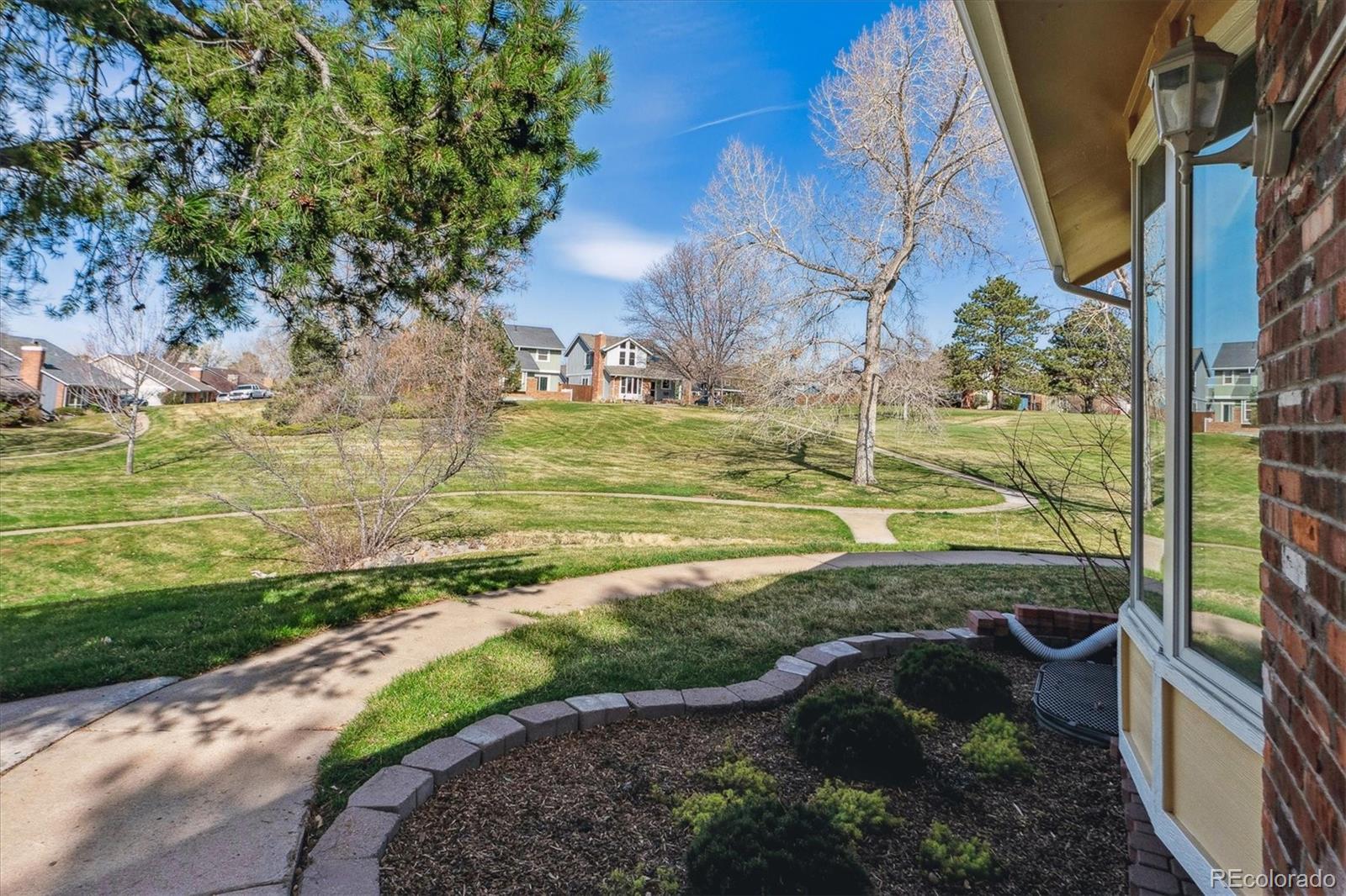 7641 S Rosemary Circle