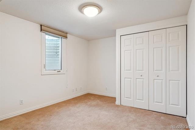 7641 S Rosemary Circle