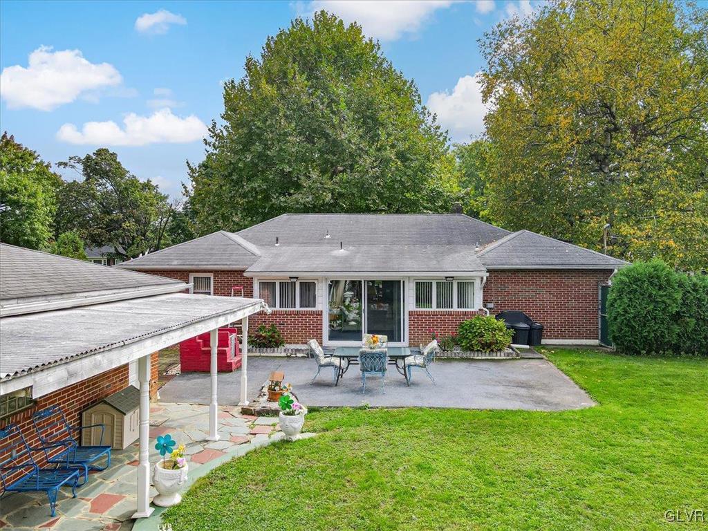 2545 West Fairview Street