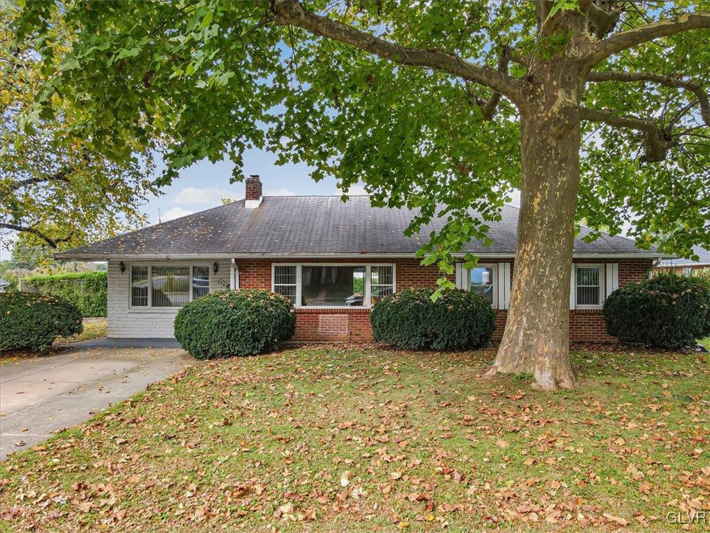 2545 West Fairview Street