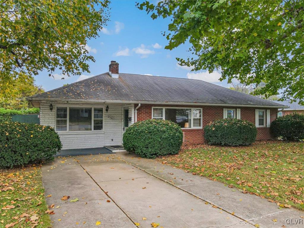 2545 West Fairview Street