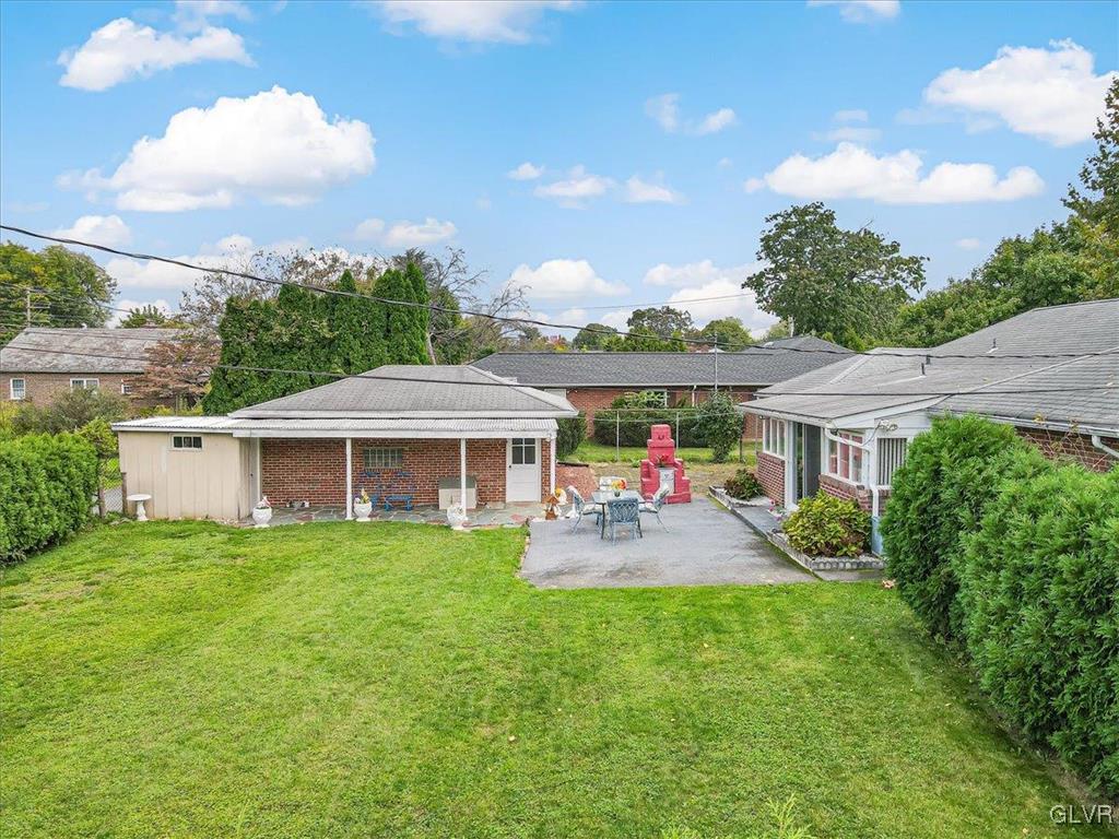 2545 West Fairview Street