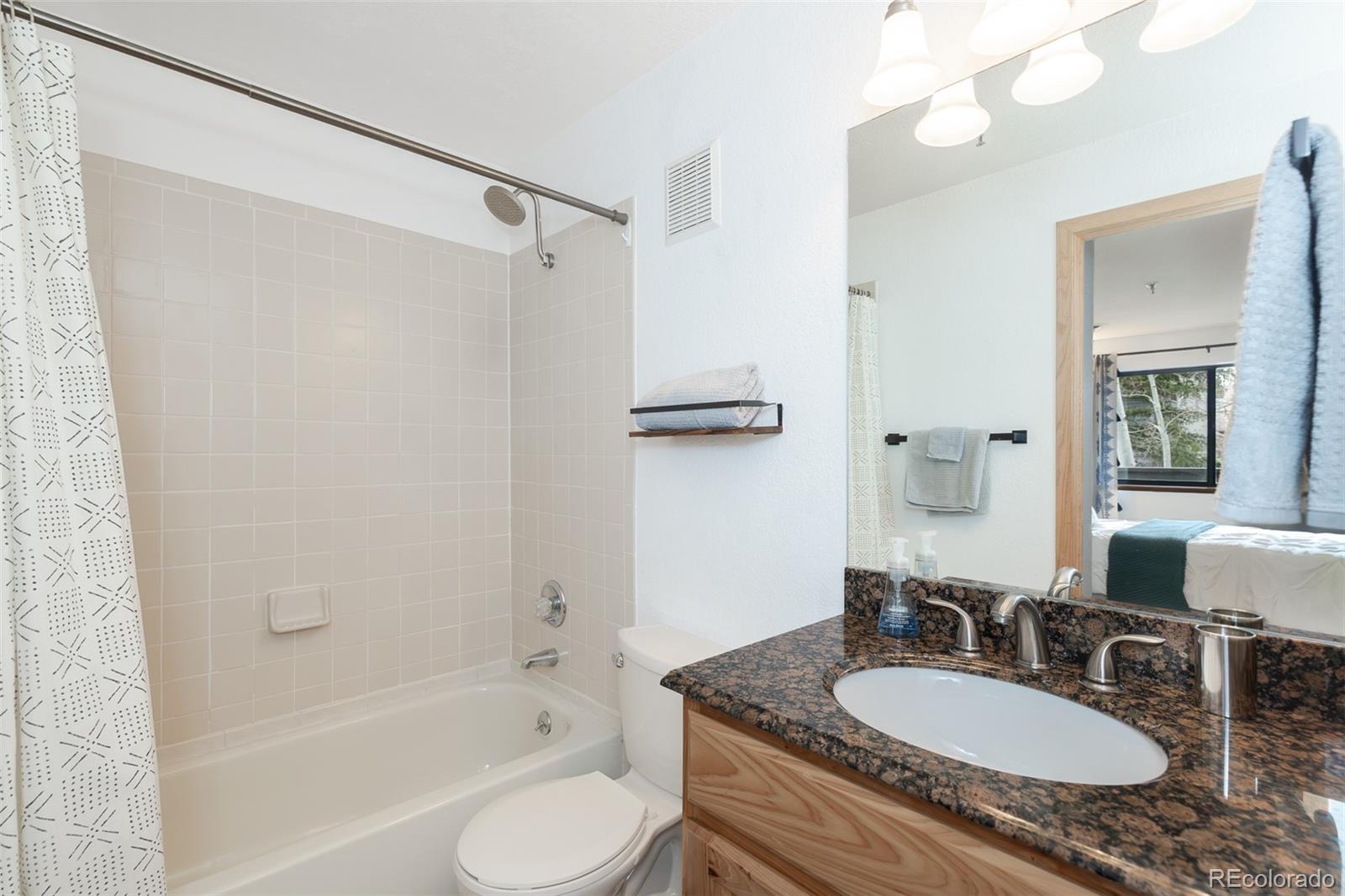 715 S 5th Avenue Unit: J170