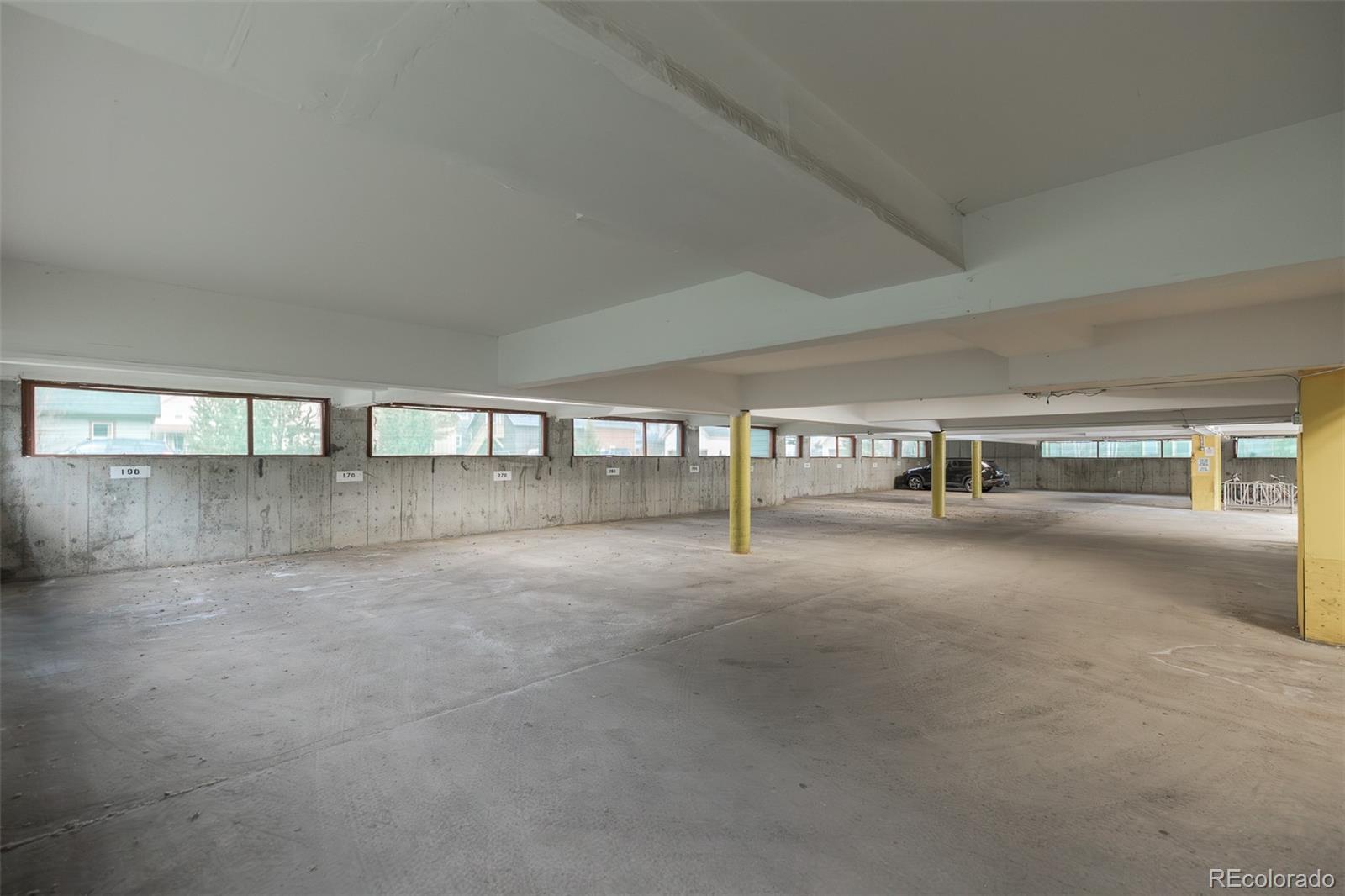 715 S 5th Avenue Unit: J170