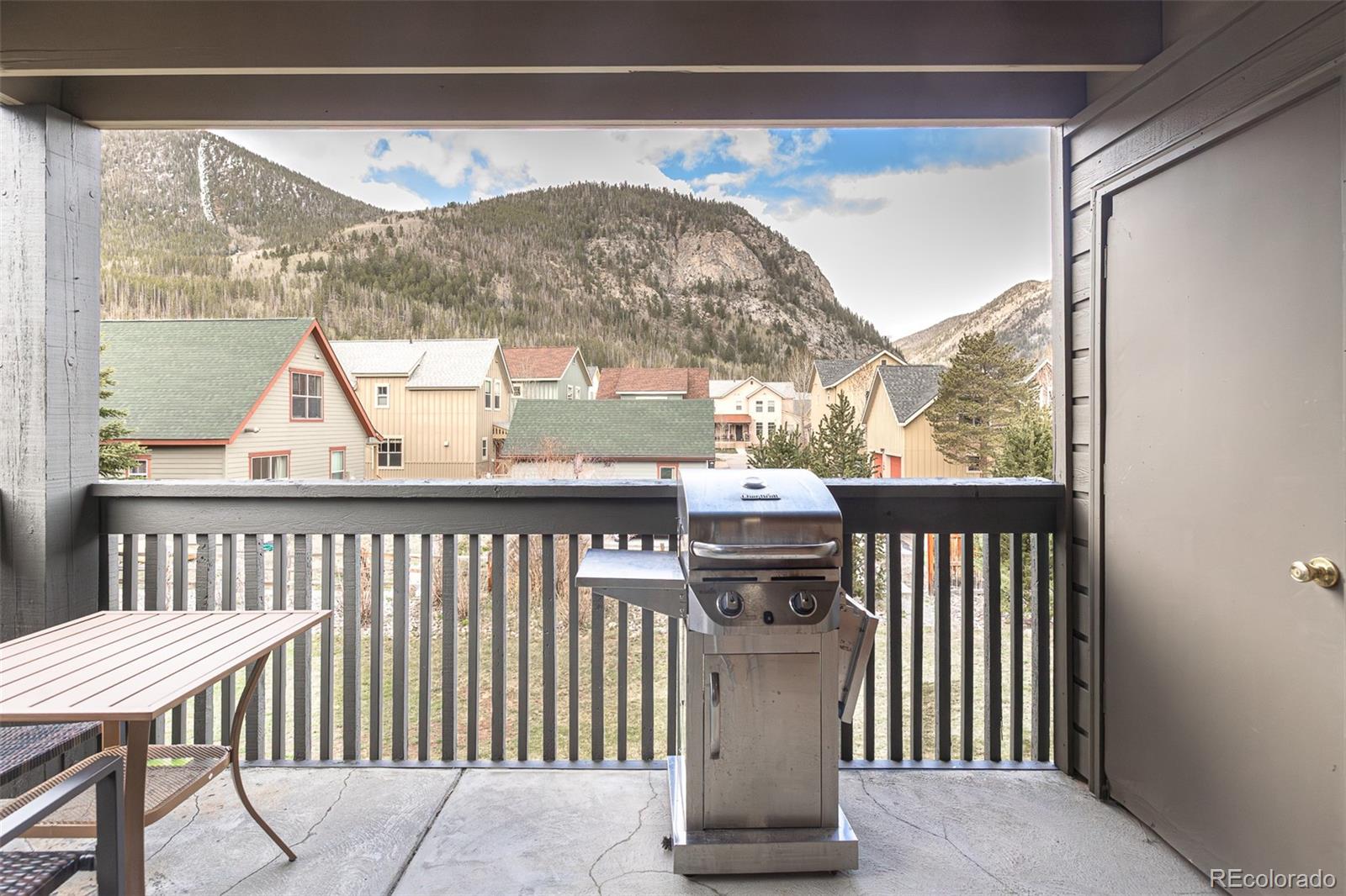 715 S 5th Avenue Unit: J170