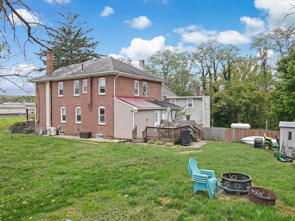 657 Old Reading PIKE