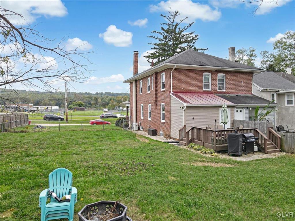 657 Old Reading PIKE