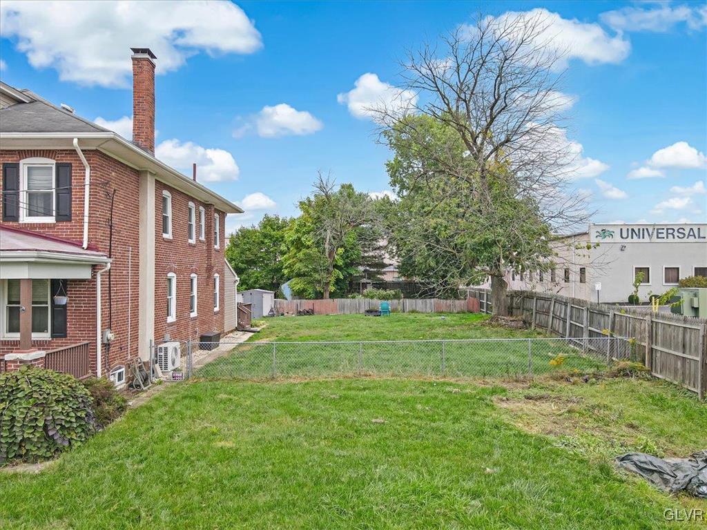 657 Old Reading PIKE