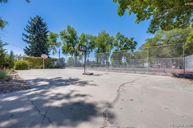 2685 S Zurich Court