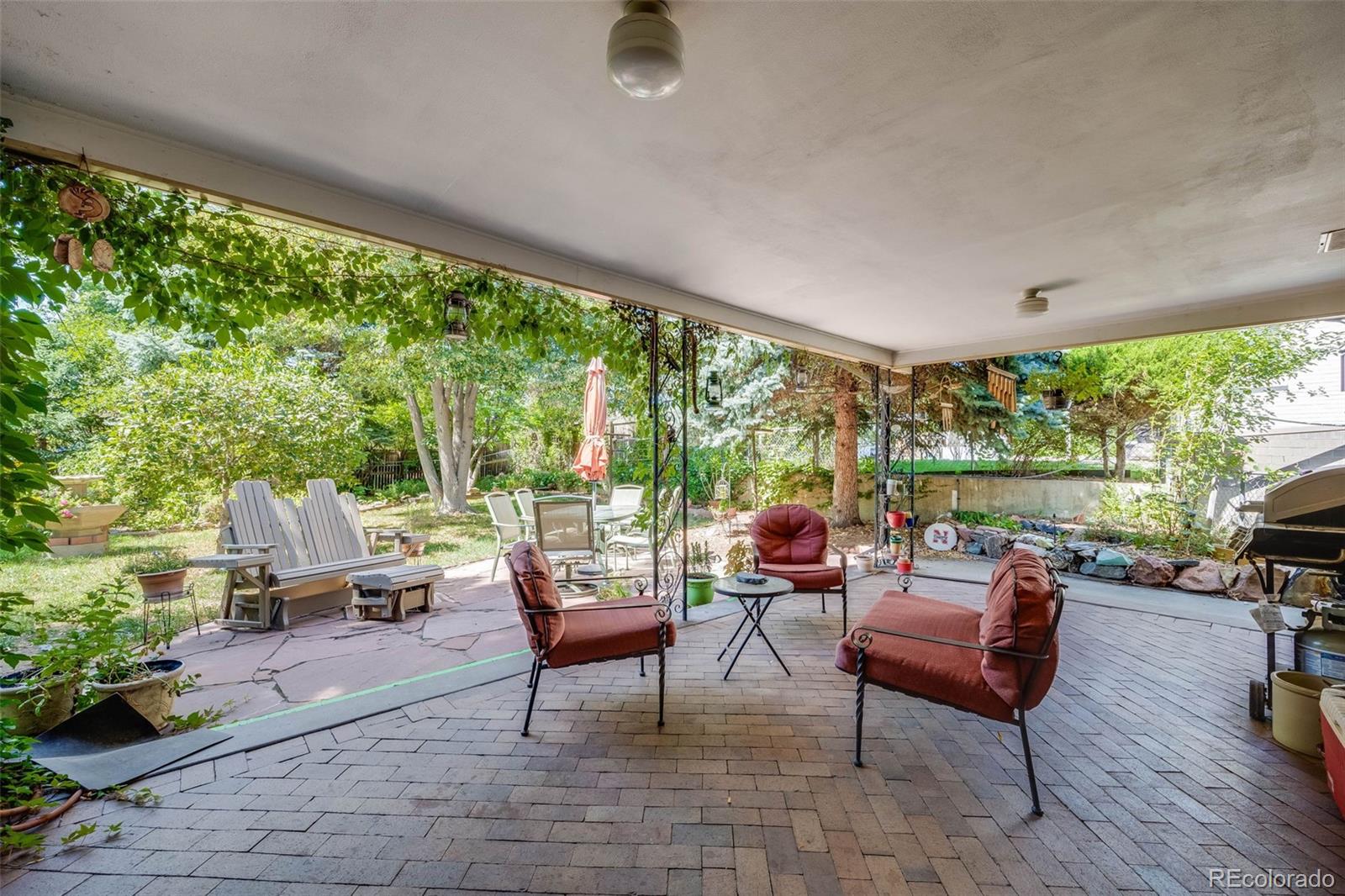 2685 S Zurich Court