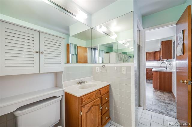 2685 S Zurich Court