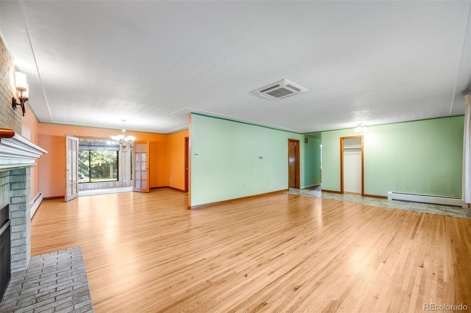 2685 S Zurich Court