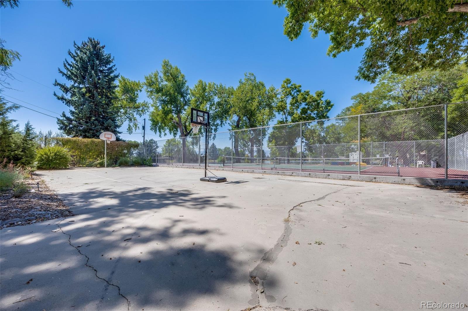 2685 S Zurich Court