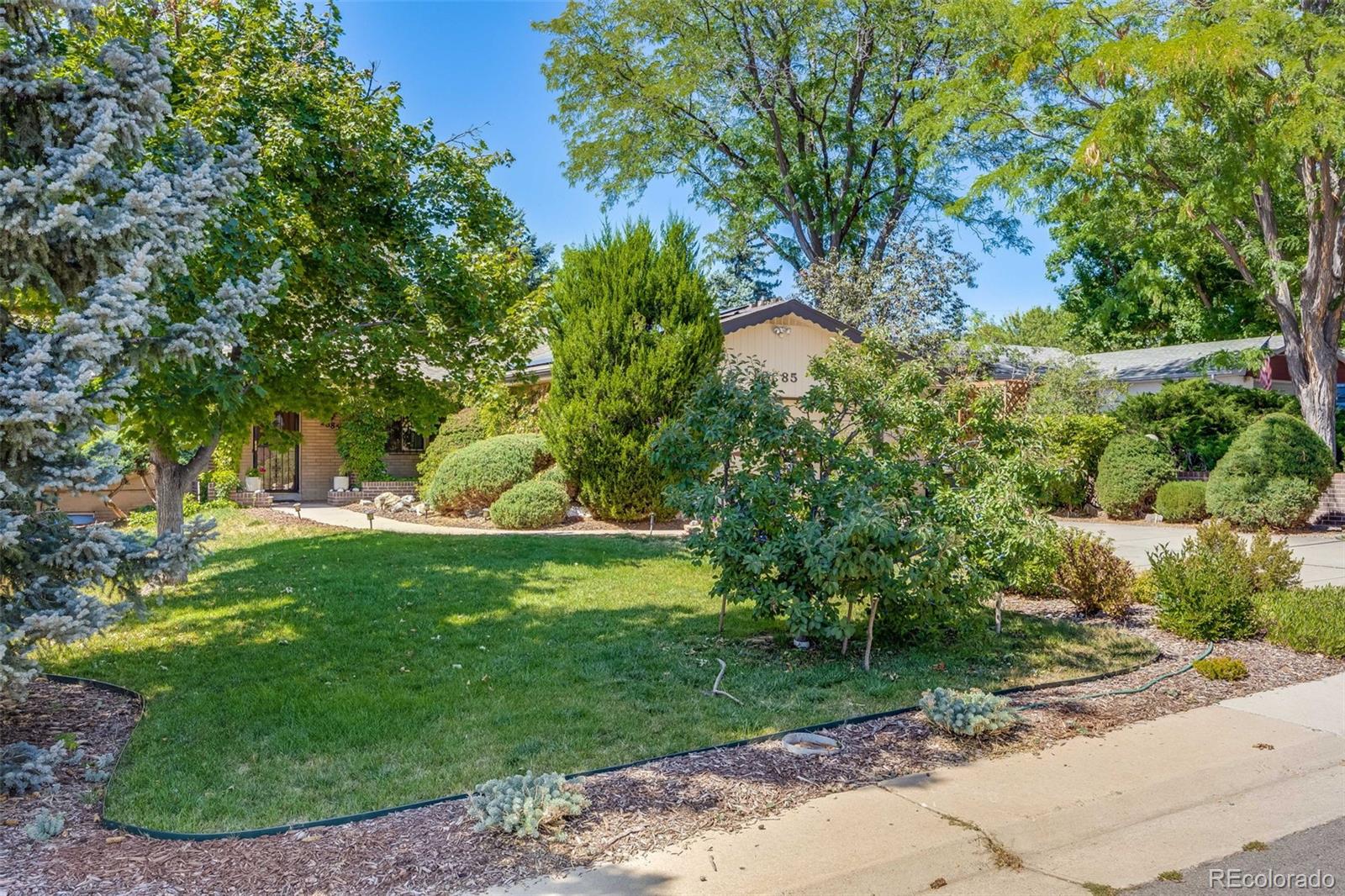 2685 S Zurich Court