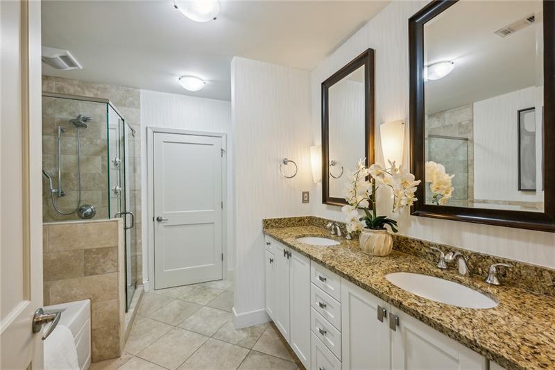 2795 Peachtree Road NE Unit 401