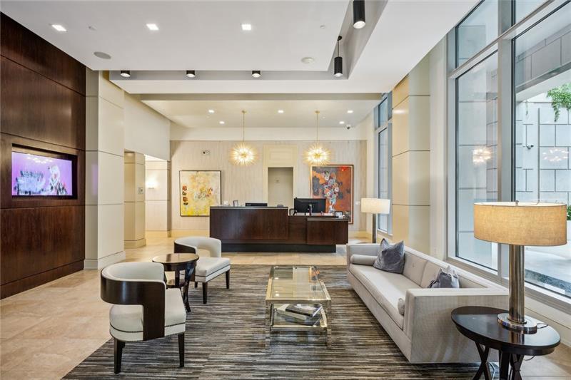 2795 Peachtree Road NE Unit 401