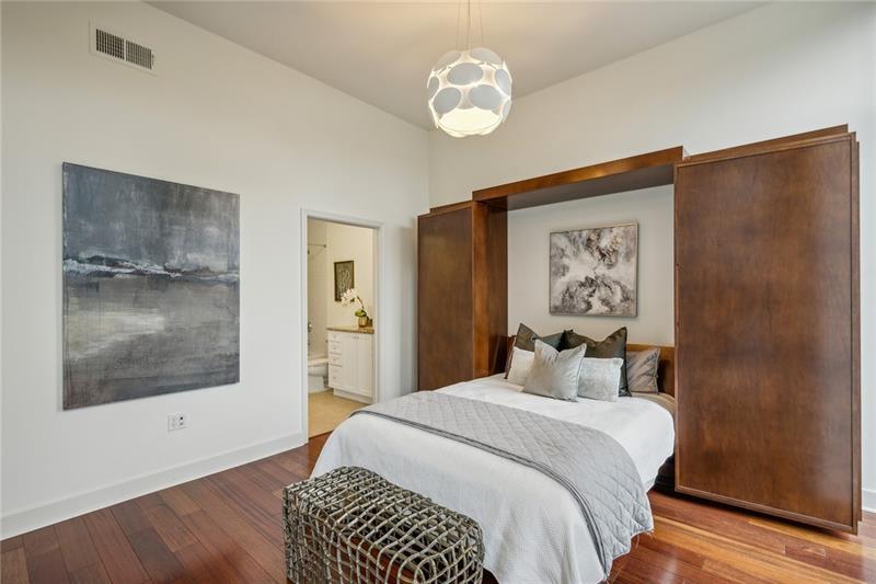 2795 Peachtree Road NE Unit 401