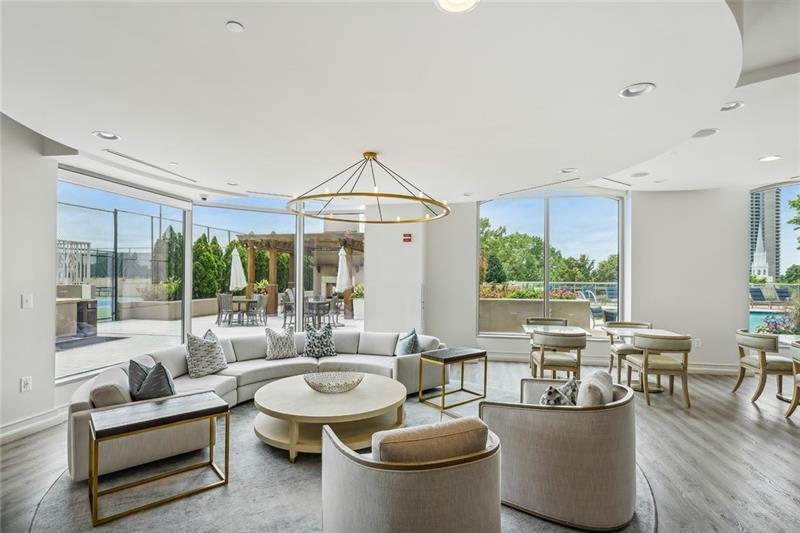 2795 Peachtree Road NE Unit 401