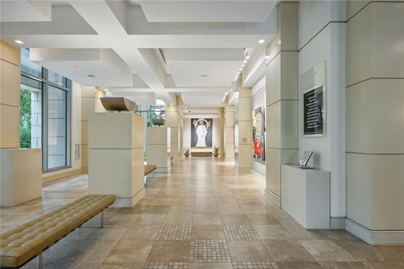 2795 Peachtree Road NE Unit 401