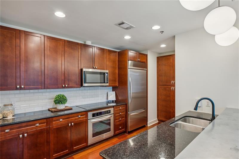 2795 Peachtree Road NE Unit 401