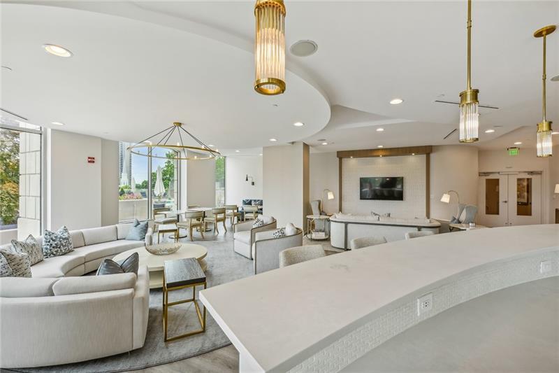 2795 Peachtree Road NE Unit 401