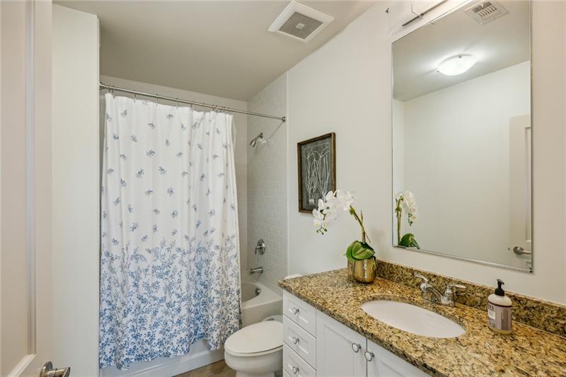 2795 Peachtree Road NE Unit 401