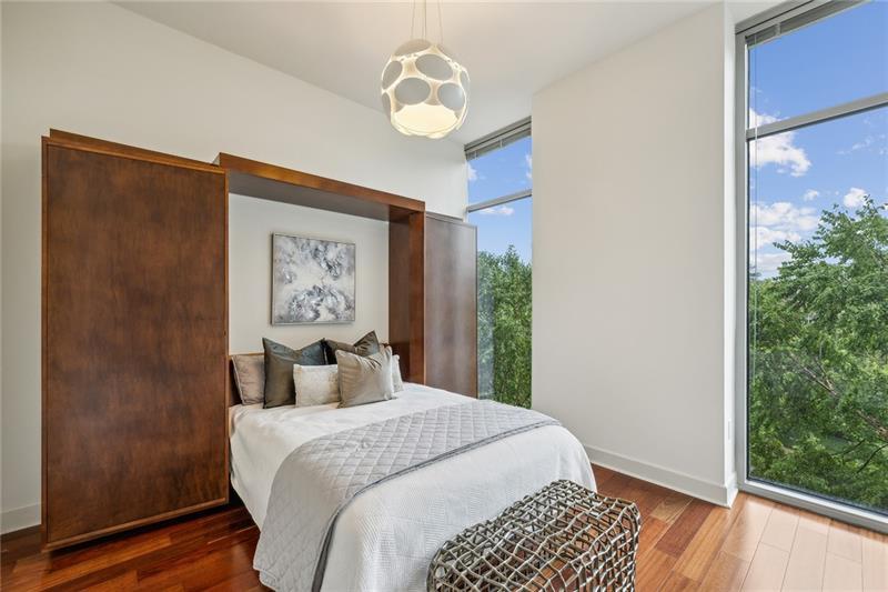 2795 Peachtree Road NE Unit 401