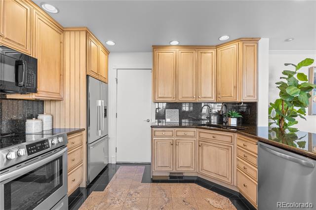 7373 E Iowa Avenue Unit: 1085