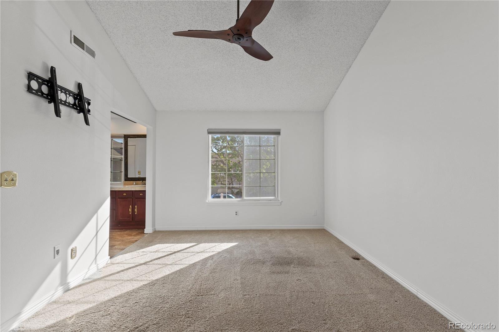 7373 E Iowa Avenue Unit: 1085