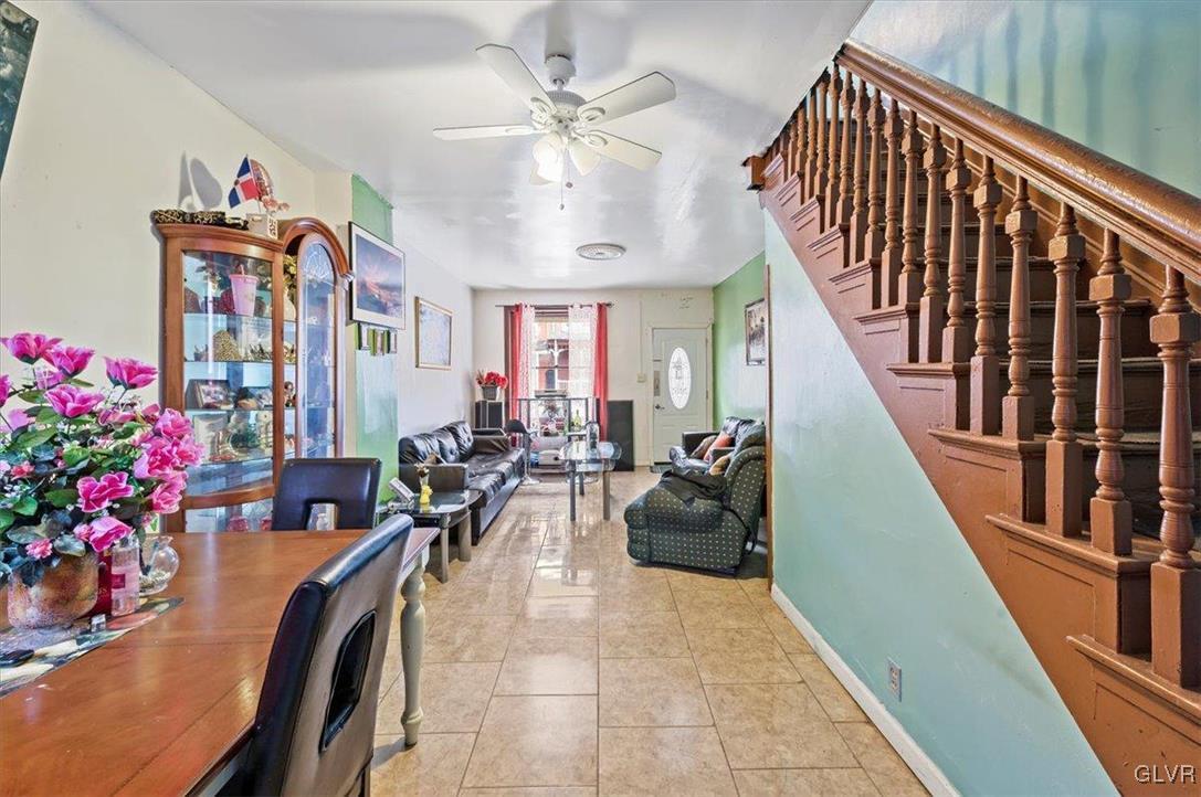 318 Hollenbach Street