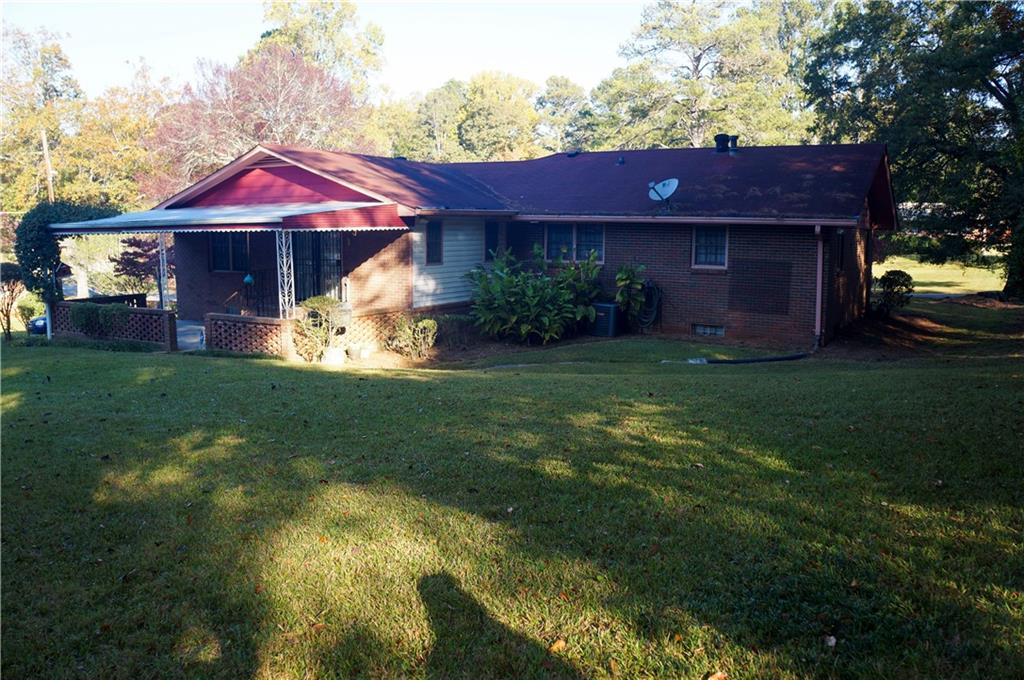 3204 Spreading Oak Drive SW