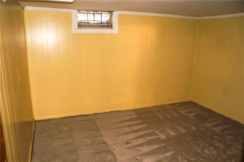 3204 Spreading Oak Drive SW