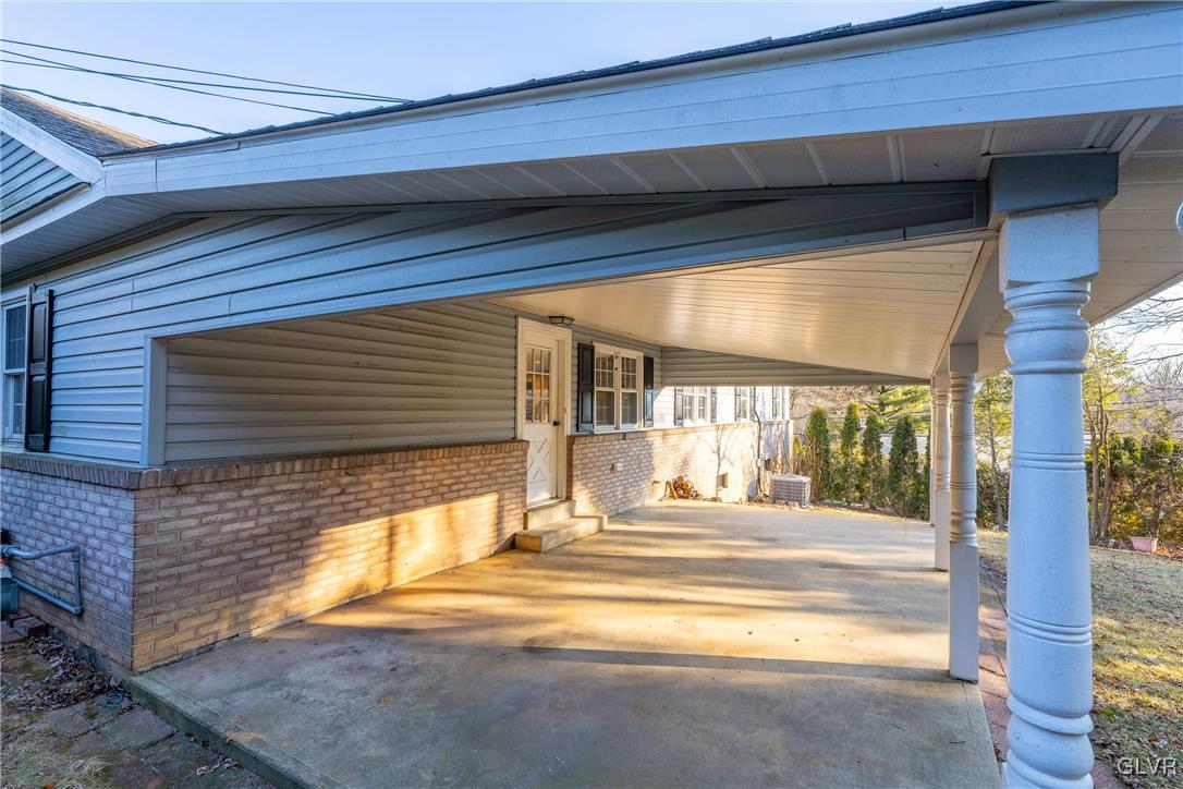1024 Harris Drive