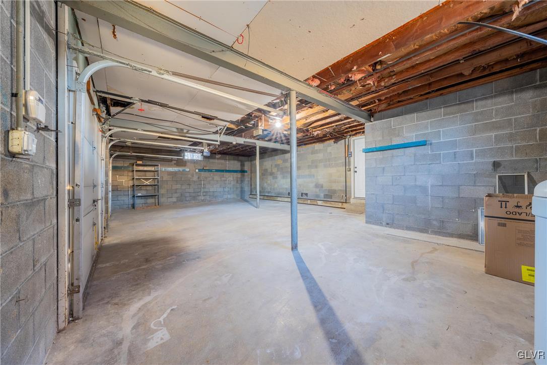 1024 Harris Drive