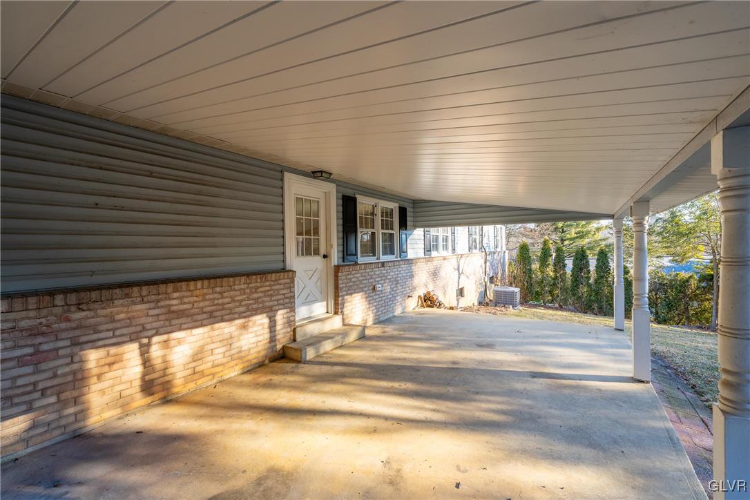 1024 Harris Drive