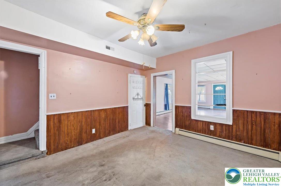 896 Front Street