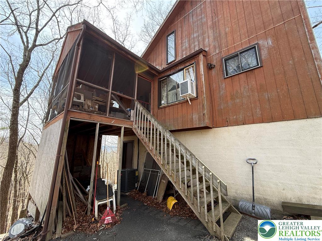 5231 Woodbridge Drive East