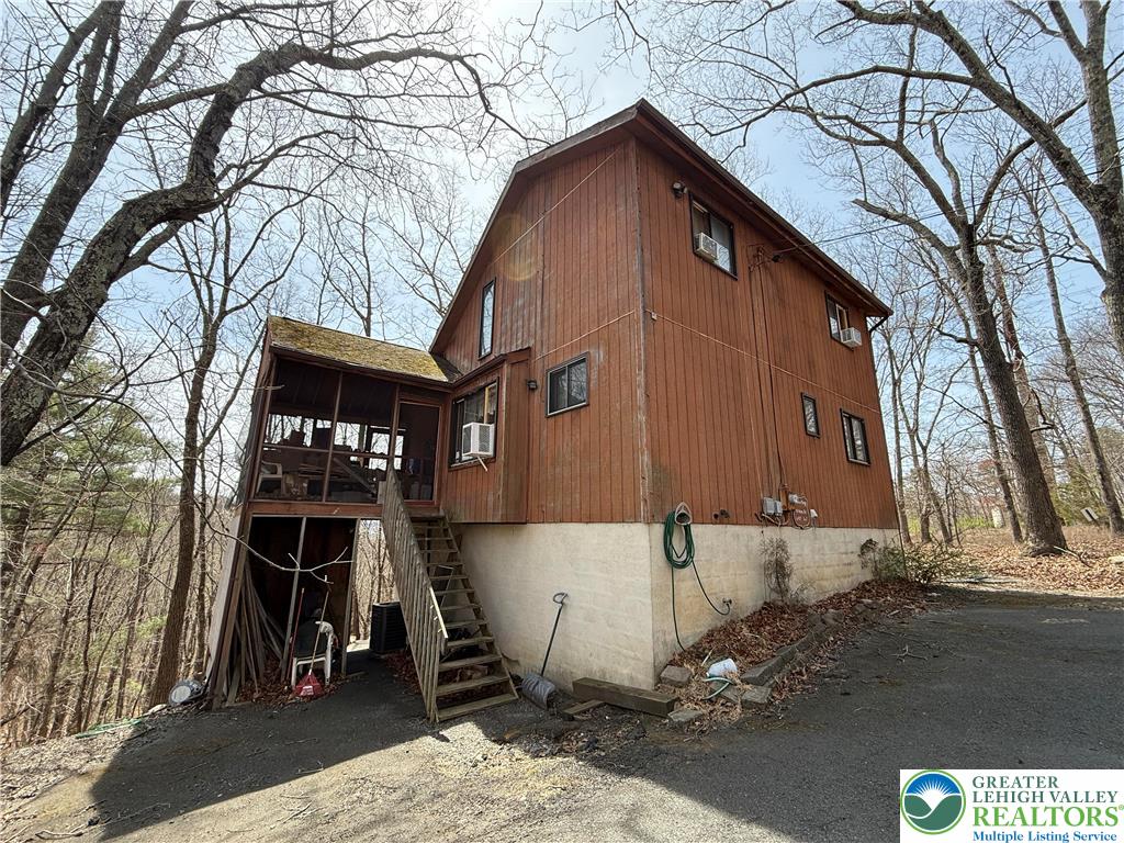 5231 Woodbridge Drive East