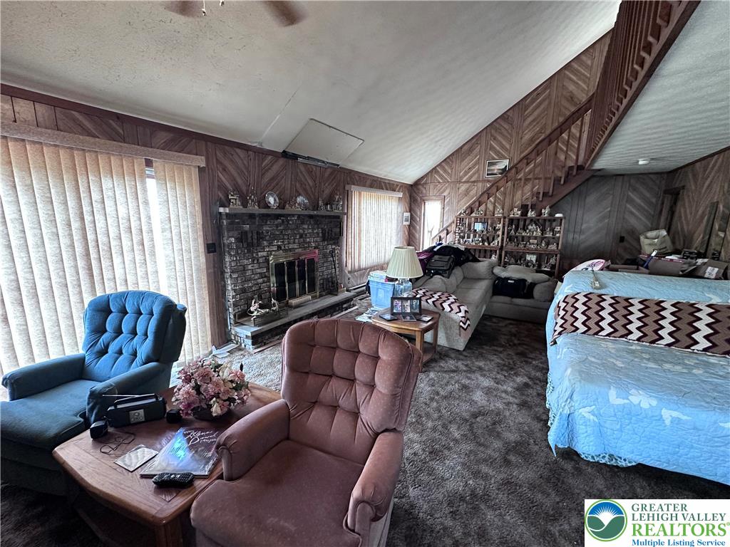 5231 Woodbridge Drive East