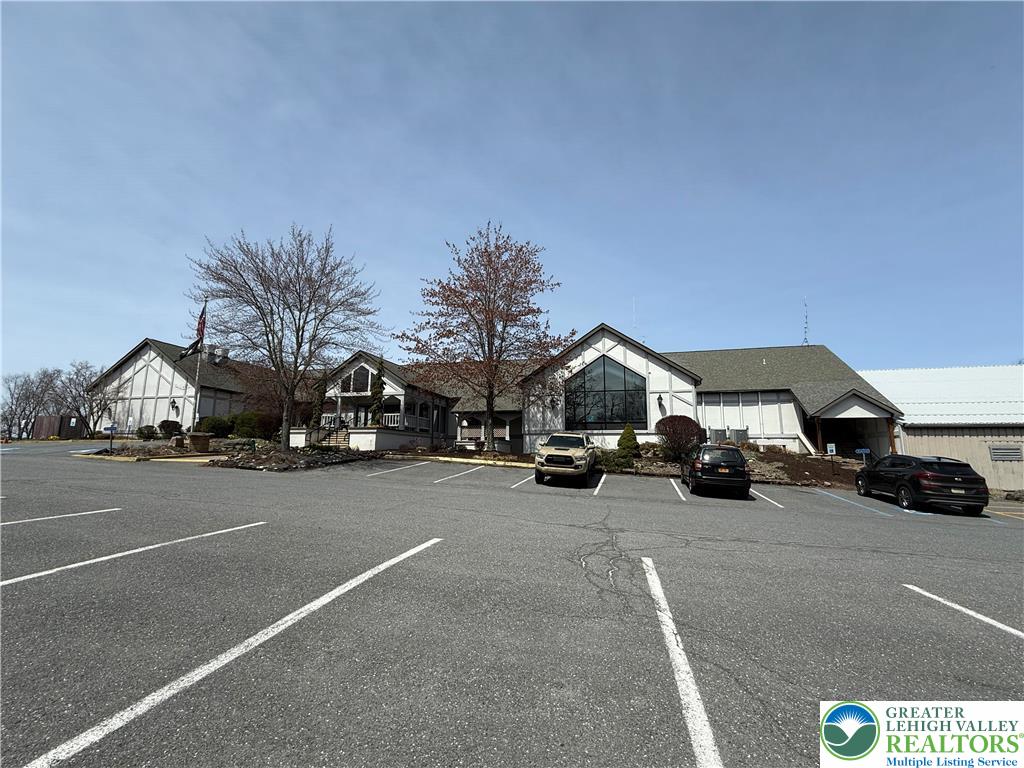 5231 Woodbridge Drive East