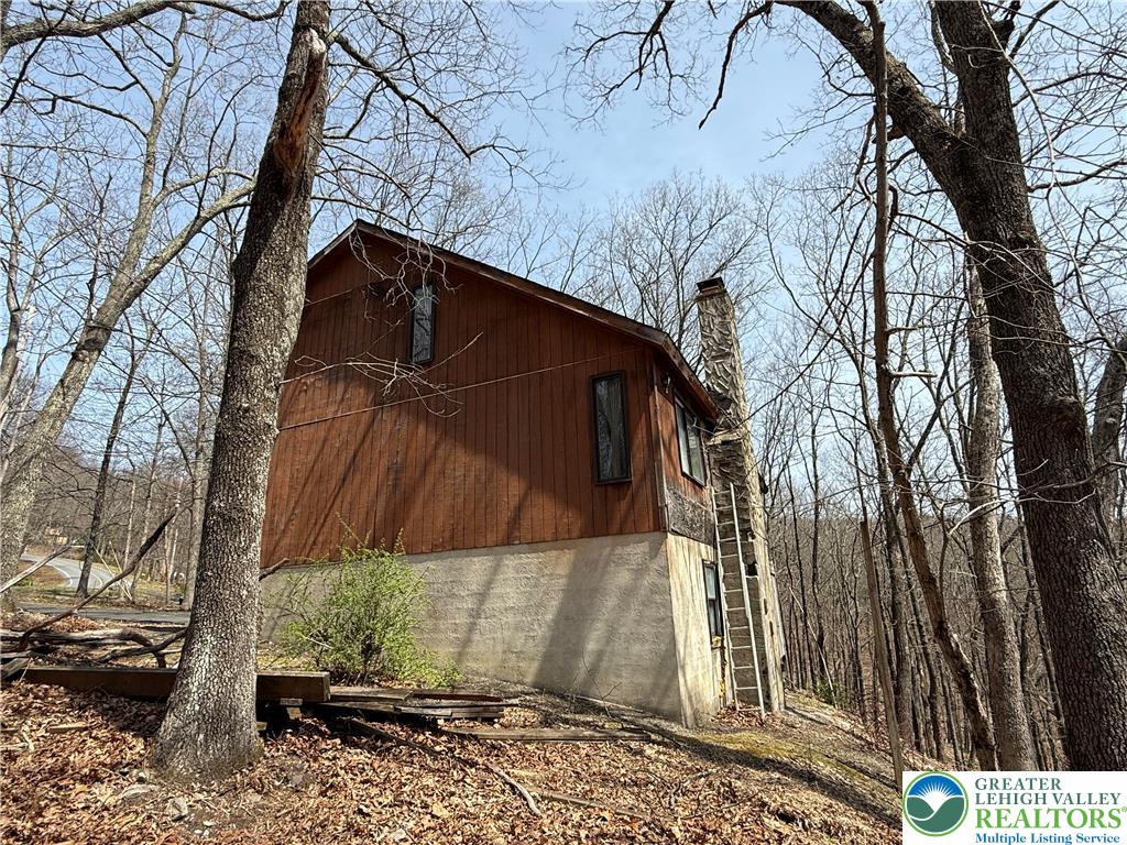 5231 Woodbridge Drive East