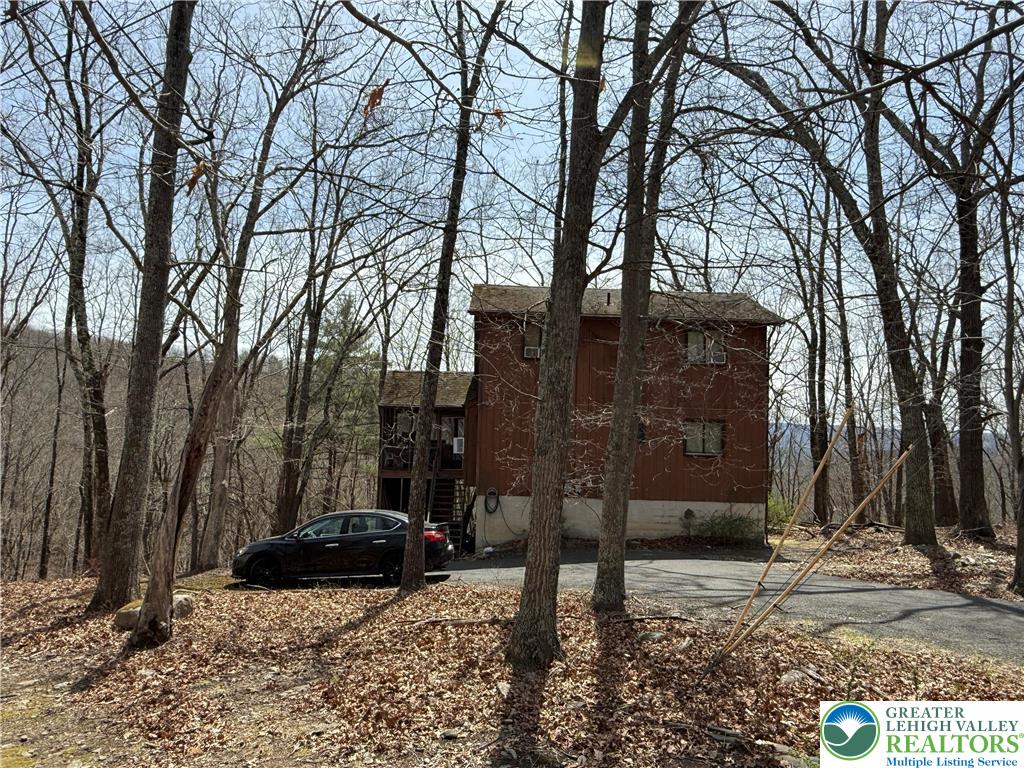 5231 Woodbridge Drive East