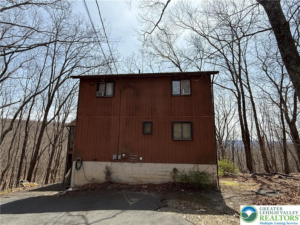 5231 Woodbridge Drive East