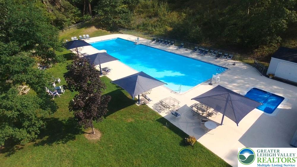 5231 Woodbridge Drive East