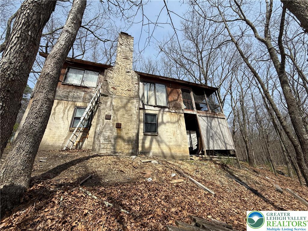 5231 Woodbridge Drive East